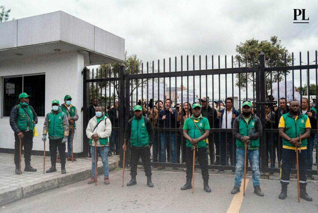 Protestas en Bogotá y retención ilegal de funcionarios - petroleaks
